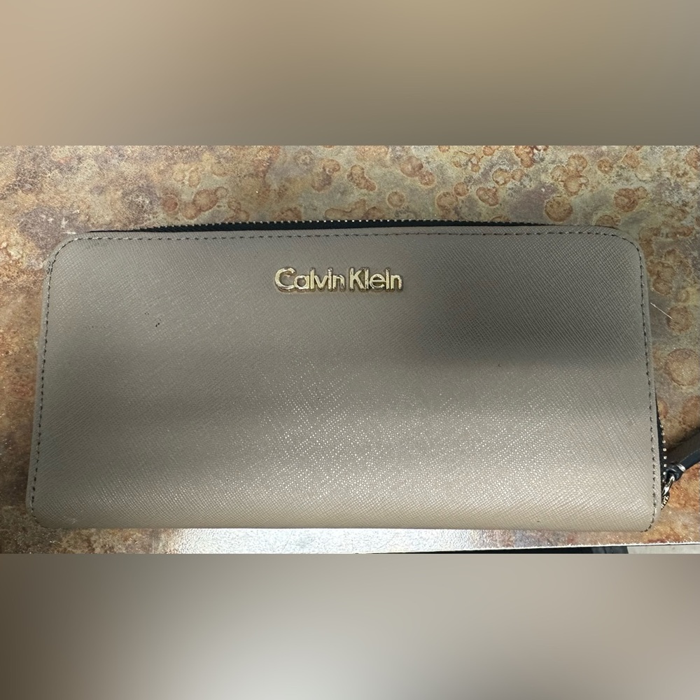 Calvin Klein Leather Zip Wallet Beige Tan
